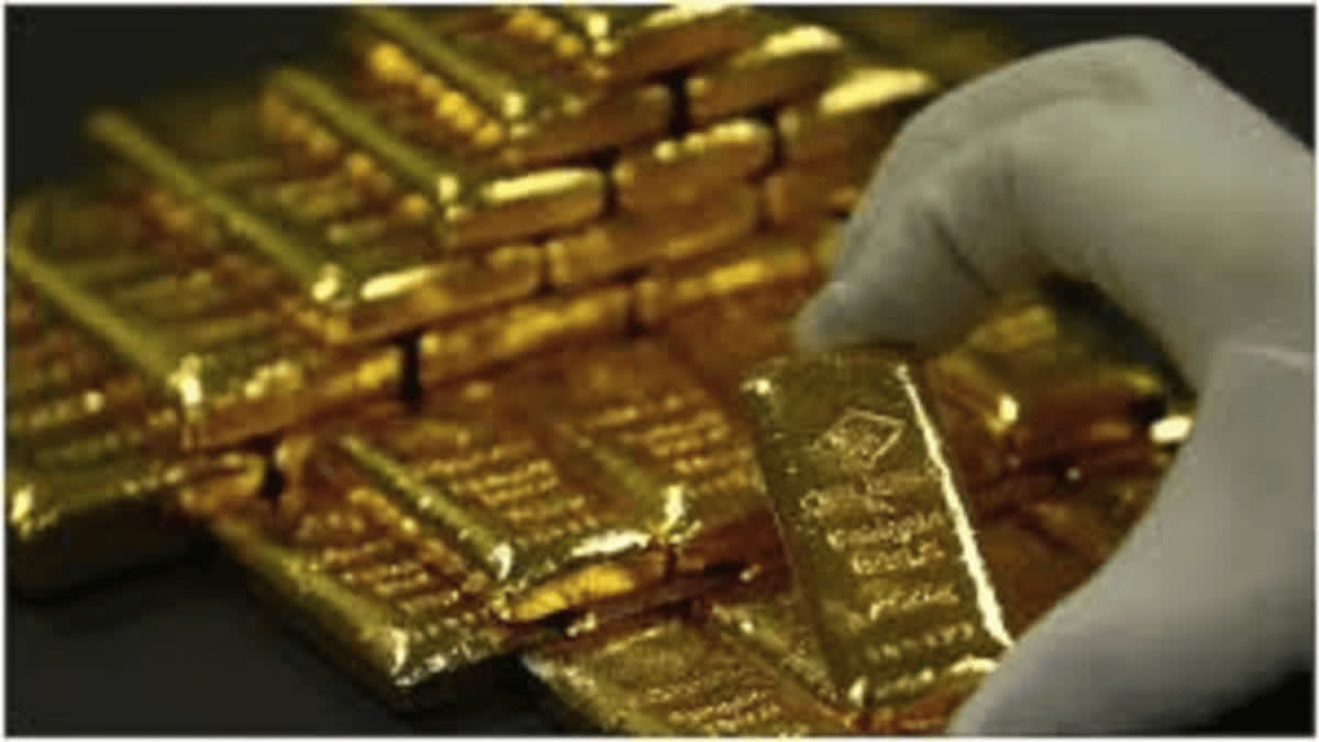 Global gold demand plunges, India bucks trend with double digit growth