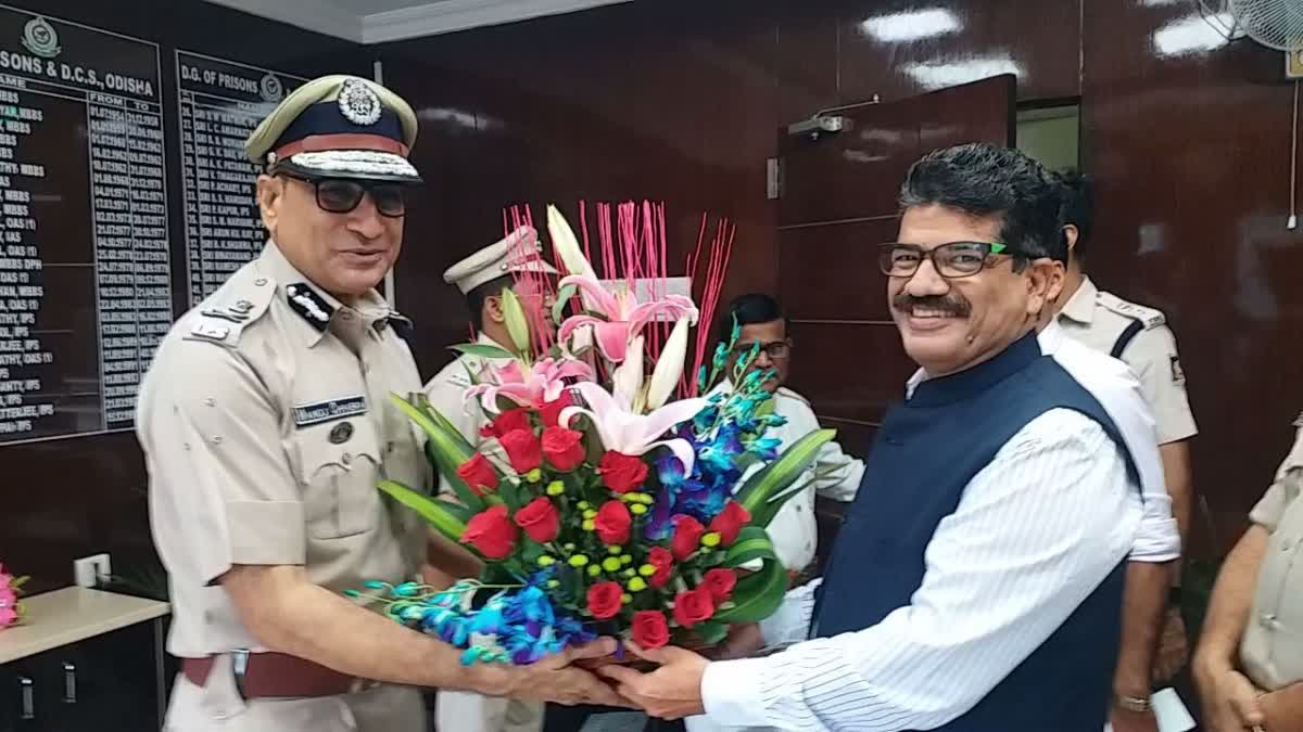 Jail DG Retires: ଅବସର ନେଲେ ଜେଲ ଡିଜି ମନୋଜ ଛାବ୍ରା, ରଣଜି ଖେଳାଳିରୁ IPS ଅଫିସର