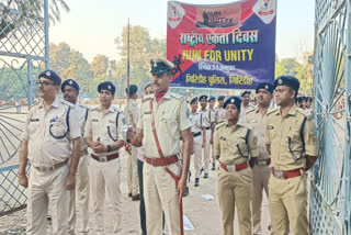 Policemen took out foot march on birth anniversary of Sardar Patel