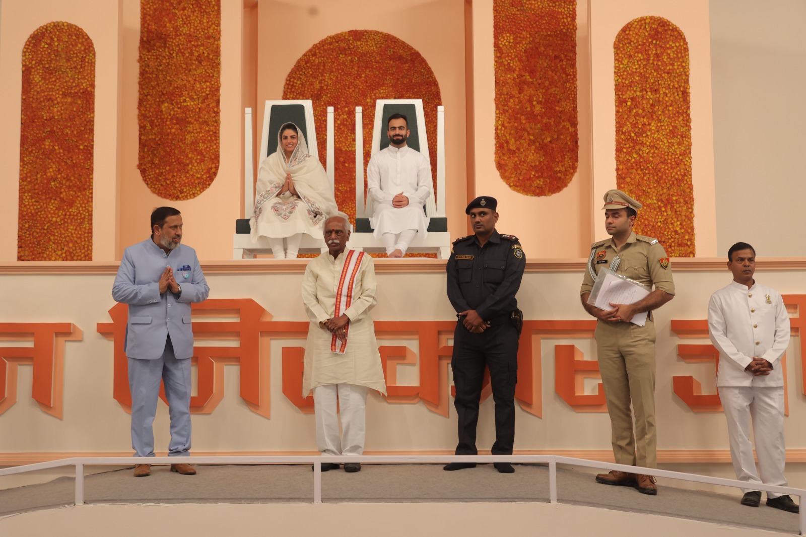 Governor Bandaru Dattatreya in Nirankari Sant Samagam.