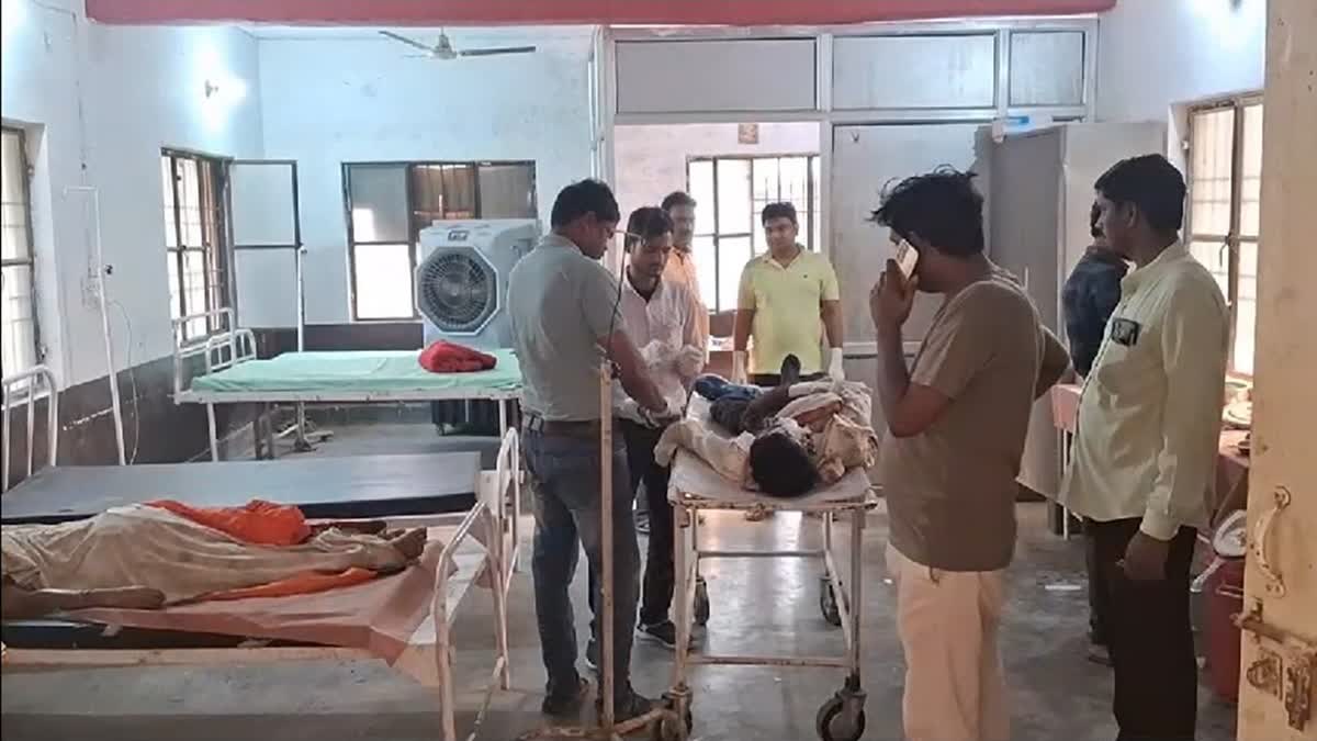 Injured in the Badaun road accident being treated at the hospital