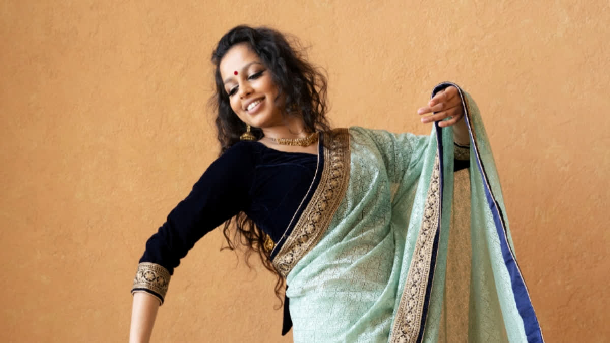 A Khadi saree embodies both timeless grace and festive cheer