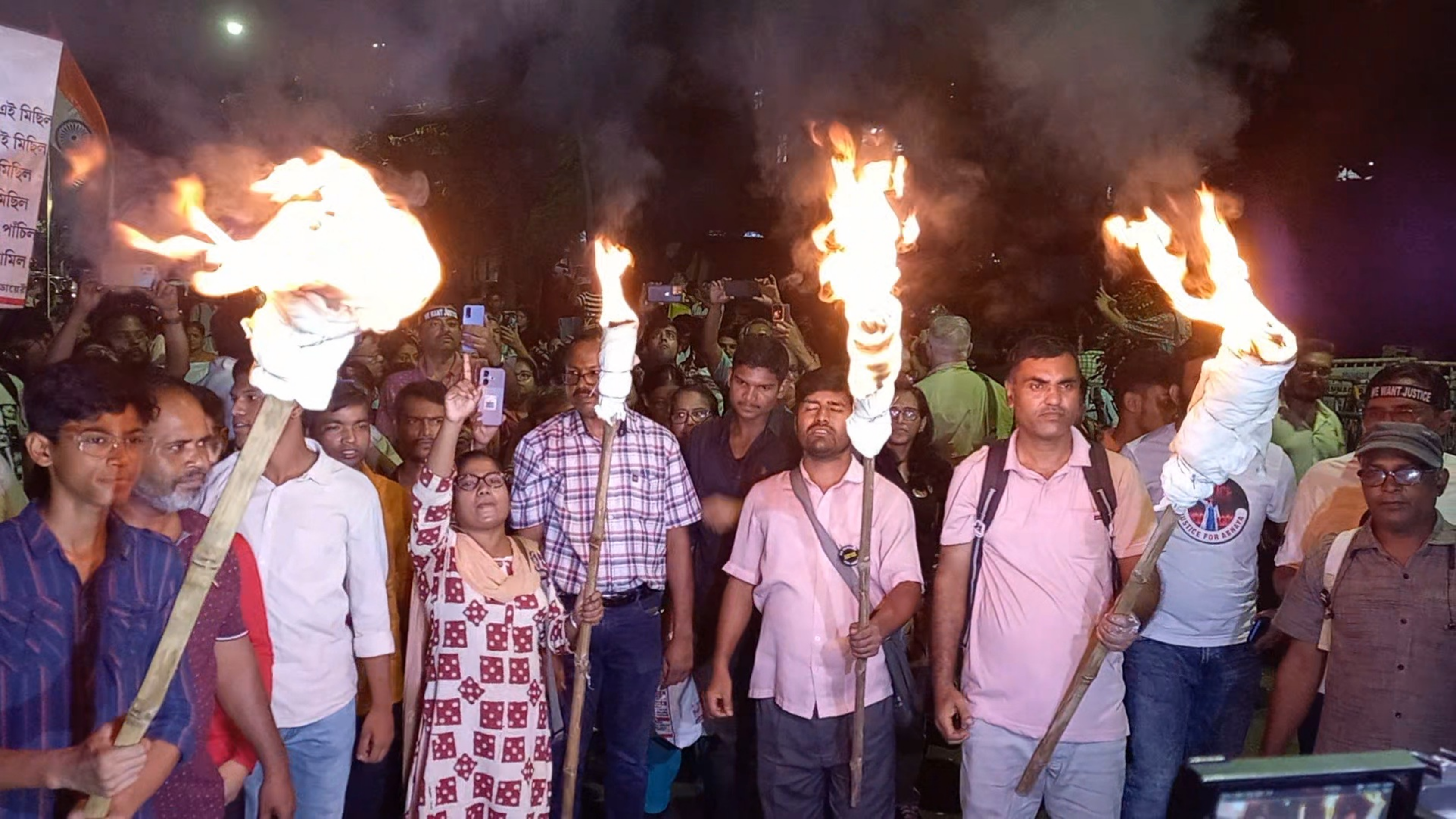 Junior doctors stage torch rally