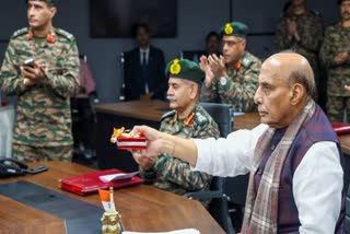 DEFENCE MINISTER RAJNATH SINGH  INDIA CHINA BORDER DISPUTE  ഇന്ത്യ ചൈന സൈനിക പിന്‍മാറ്റം  പ്രതിരോധ മന്ത്രി രാജ്‌നാഥ് സിങ്