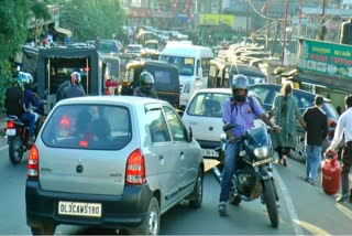 Traffic Jam in Munnar  മൂന്നാർ ബ്ലോക്  munnar traffic block  munnar crowd