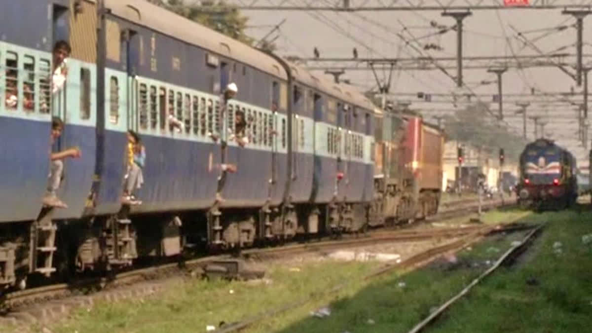 A girl in Gorakhpur was thrown in front of a train after resisting molestation. Police are investigating, and the accused remain absconding.