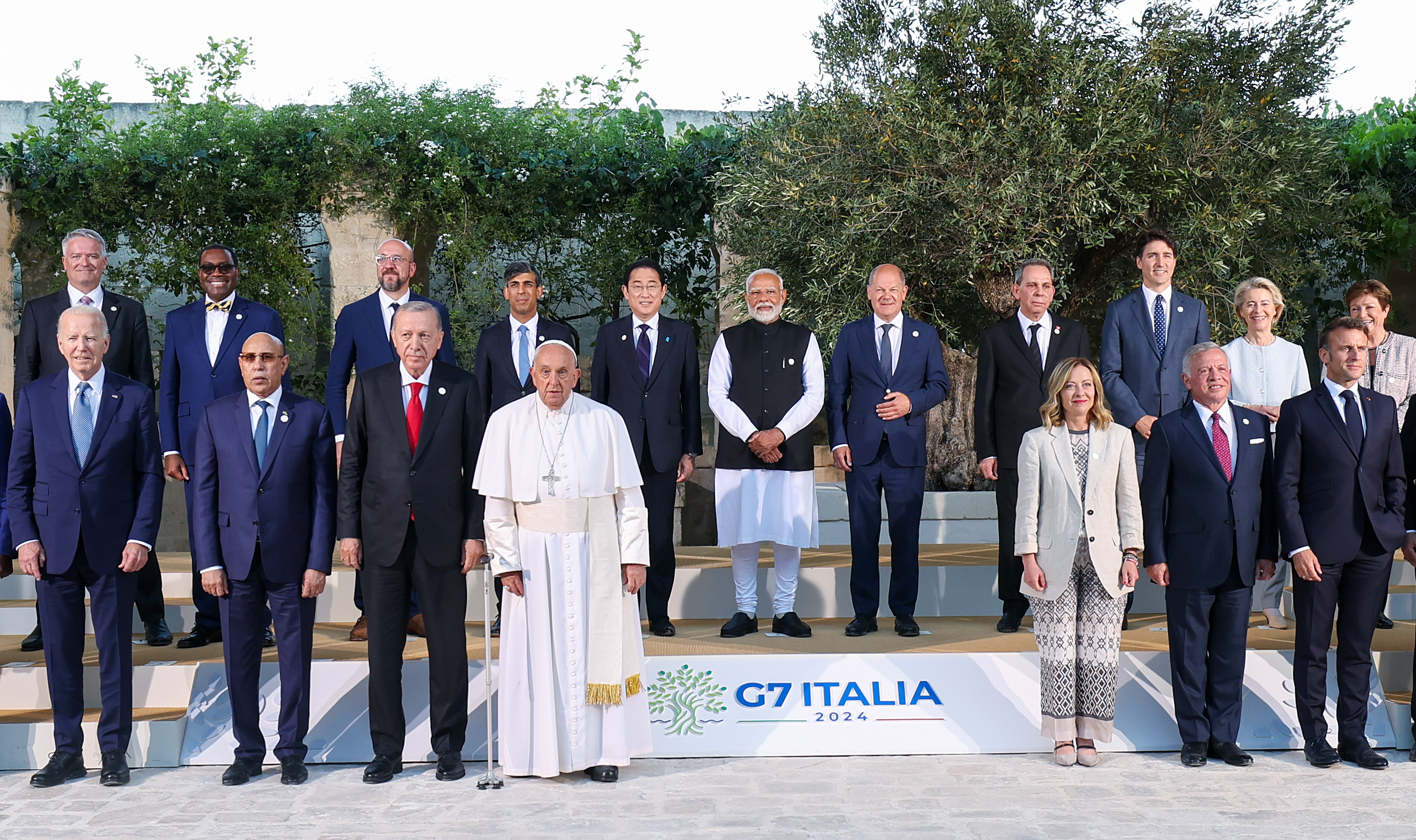 PM Modi with other state leaders at G7 Summit in Italy