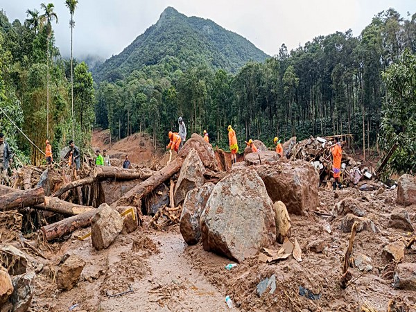 WAYANAD LANDSLIDE SEVERE DISASTER  DISASTER OF SEVERE NATURE  വയനാട് ഉരുൾപൊട്ടൽ പ്രിയങ്കാ ഗാന്ധി  LATEST NEWS IN MALAYALAM