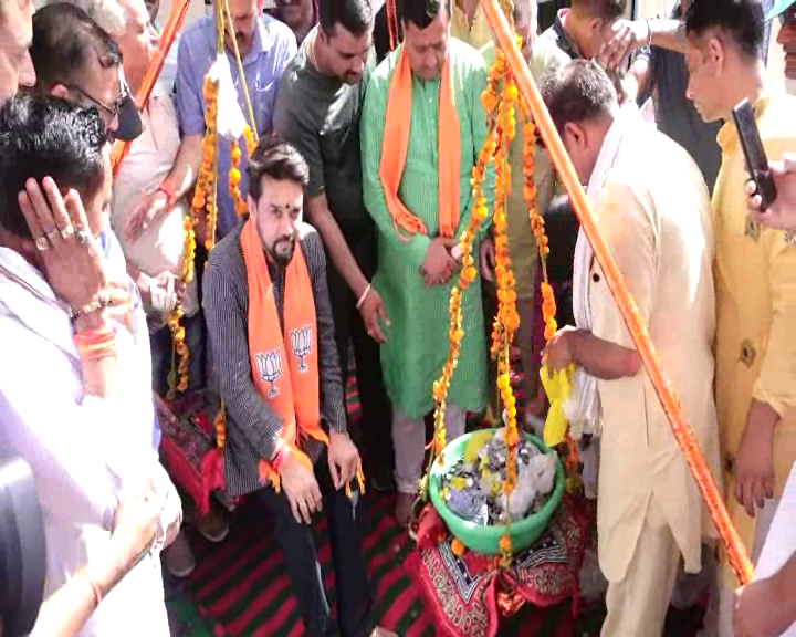 Anurag Thakur in una