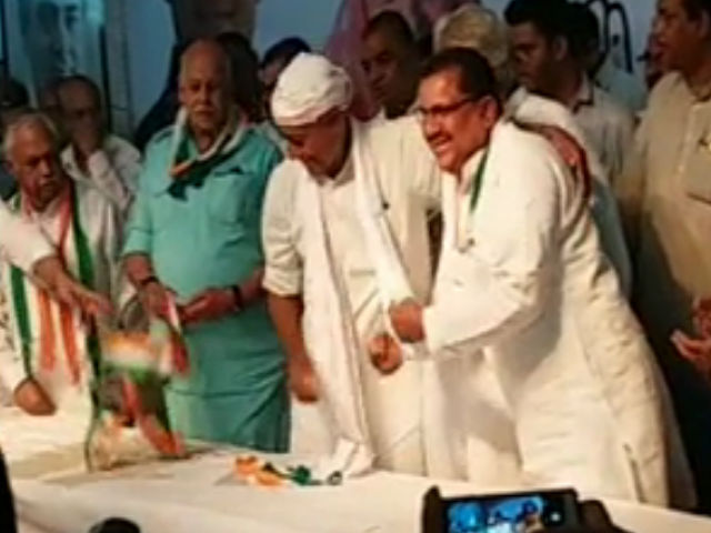 Former BJP MLA Jitendra Daga joins Congress