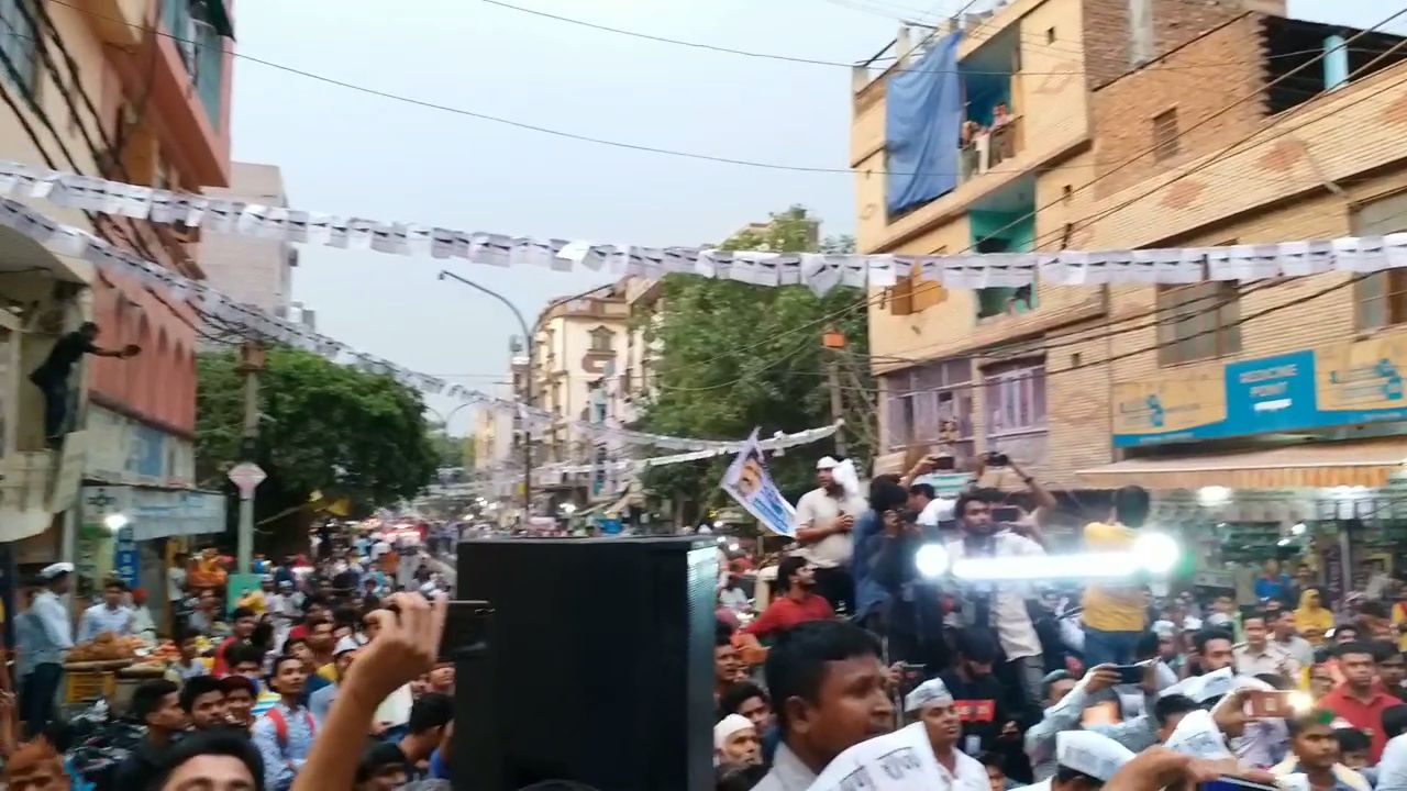 arvind kejriwal road show in east delhi for atishi