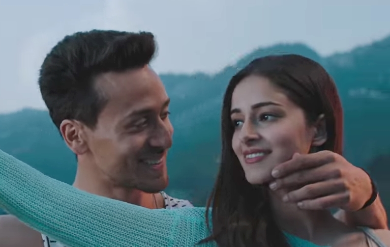 Watch Tiger and Ananya romantic bonding in Fakira song from SOTY-2