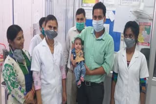  nurses of sncu ward taken care of orphan girl child 