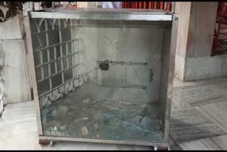 thieves stole money of donation box in kenduadeeh