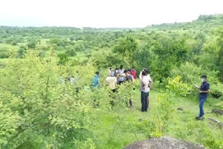 two unknown youth murder in khapardara mountain at pune khed taluka