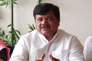 opposition leader pravin darekar on special train for konkan chakarmani ganesh festival