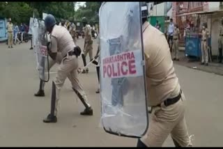 nandurbar police route march for ganeshotsav and mohram festival