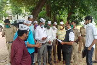 AAP protest for reduce electricity rates