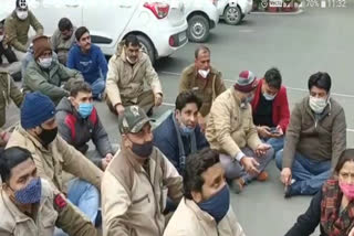 Rohini jail staff protesting at Tihar headquarter in Delhi