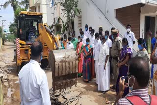 trichy road work stars with pooja by minister Valarmathi