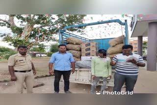 illegal alcohol seized from vegetable transport bolero pickup at chimur in chandrapur