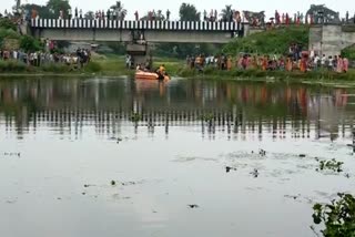 Man jumped into river in raiganj