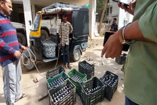  Three smugglers arrested with liquor