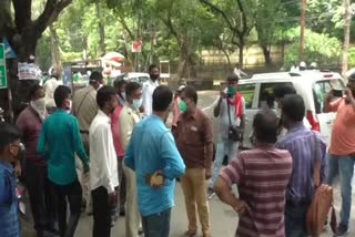 JMM workers created ruckus during vehicle check in Dhanbad