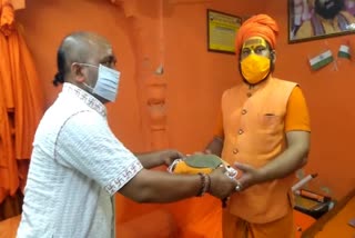 ramadal trust gave mask for devotees and temple staff