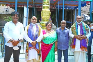 Speaker Tammineni Sitaram visits Srikalahasti temple 