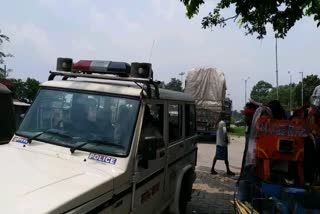 truck loaded with maize recovered from Mafa Petrolpump in purnea