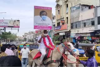 ride on horse for awareness on corona