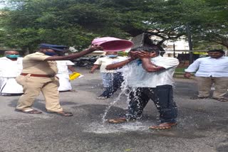 விவசாய நிலத்தில் மின் கோபுரம்: இழப்பீடு கிடைக்காமல் தவிக்கும் விவசாயி! 