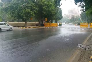 રાજધાની દિલ્હીમાં ભારે વરસાદની આગાહી, ઓરેન્જ એલર્ટ થયું જાહેર