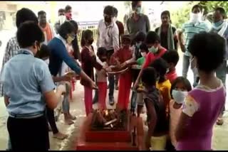 children performed yagya for road