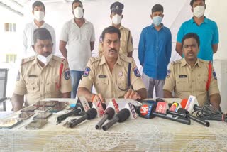 six thiefs arrested in bachupalli