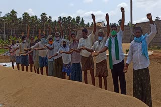 farmers protest at dendulur
