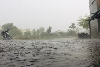 Heavy water in the streets due to heavy rains in Raisen