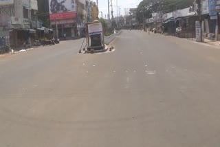 Curfew imposed in Imphal West district till May 17 Curfew in Imphal COVID-19 cases in Manipur മണിപ്പൂരുലെ കോവിഡ് കേസുകൾ ഇംഫാലിൽ 144 പ്രഖ്യാപിച്ചു