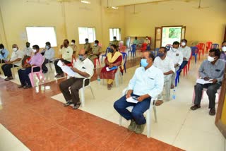 minister shankar narayana meeting with officials on corona at  penukonda