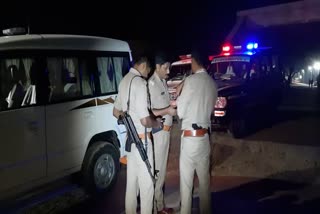 कौशांबी में पुलिस टीम पर हमला