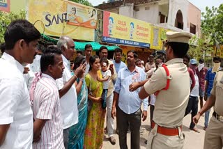 Police saved a family from an accident