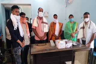 Volunteer organization honored doctors in Latehar