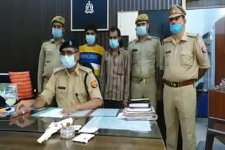 police arrested two crooks in hardoi