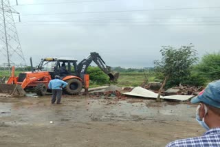 Encroachment removed from valuable government land