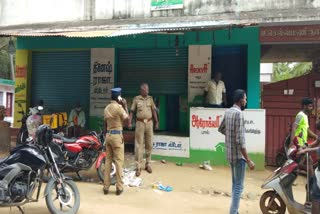 unidentifed persons broke the shop and rob money, cigarettes at kanniyakumari