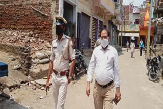 पुलिस ने की छापेमारी