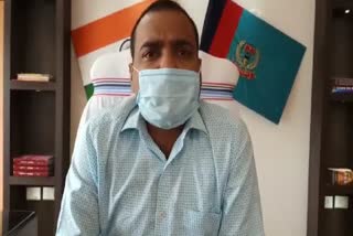 Police Inspector appealed to use mask in Chaibasa 