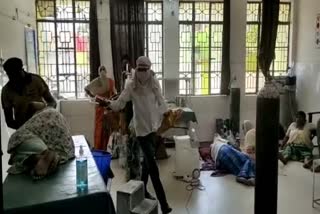 Corona patients treated on the floor at Sadar Hospital in Kaimur