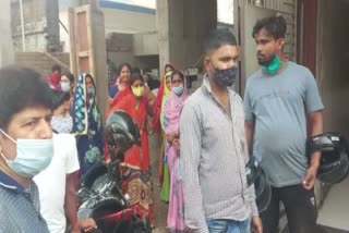 Criminals shot a young man severely injured in Begusarai
